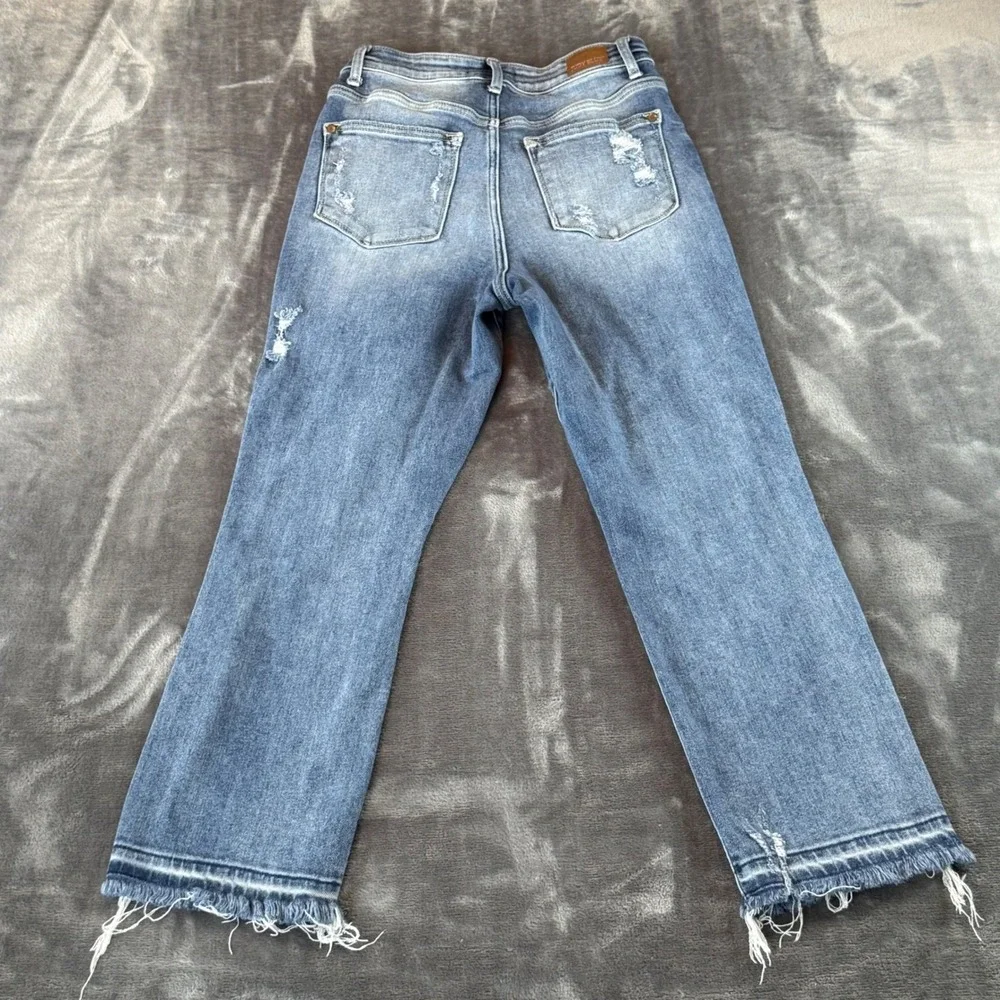 Judy Blue Women's‎ Jeans Straight Fit Distressed Raw Hem Medium Wash Size 1/25